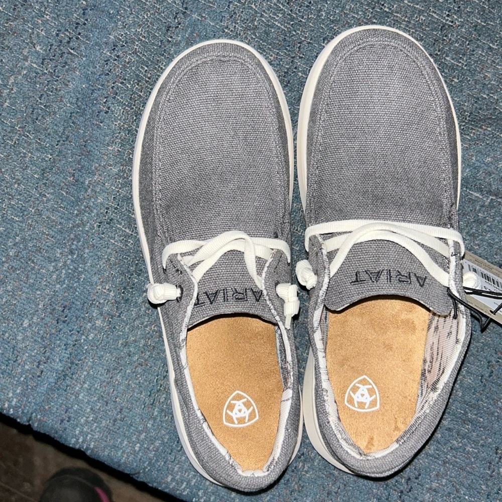 Women’s Ariat shoes